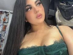 EmilyConore from xLoveCam