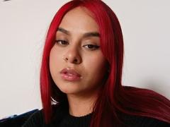 EmilyEvanss - female with red hair webcam at xLoveCam