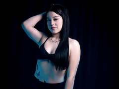 EmilyFrostt from xLoveCam