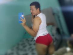 EmilyJedet - shemale webcam at xLoveCam