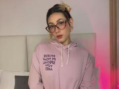 EmilyRobertts - blond female webcam at xLoveCam