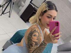EmilyRobertts - blond female webcam at xLoveCam