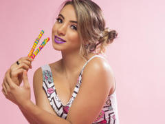 EmilyThomson - blond female with  big tits webcam at LiveJasmin