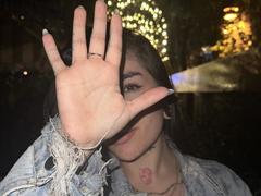 EmilyTon - female with black hair webcam at xLoveCam