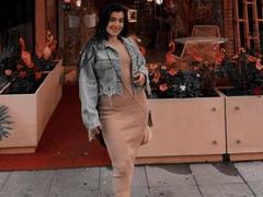 EmilyTon - female with black hair webcam at xLoveCam