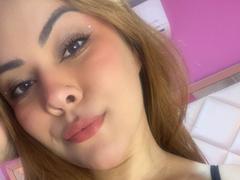 EmilyWattsson - female webcam at xLoveCam