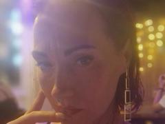 Emilya-hot from xLoveCam