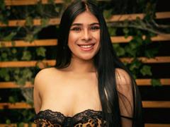 EmmaCollinsHot - female with black hair and  big tits webcam at xLoveCam