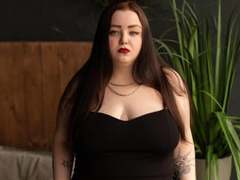 EmaConnor - blond female webcam at LiveJasmin