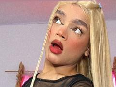 EmmaCullen - shemale with black hair webcam at xLoveCam