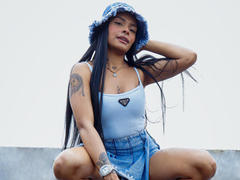 EmmaHillls - female with black hair and  big tits webcam at LiveJasmin