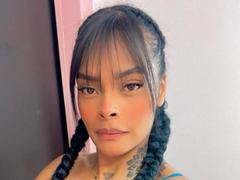 EmmaHillls - female with black hair and  big tits webcam at LiveJasmin