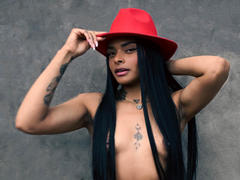 EmmaHillls - female with black hair and  big tits webcam at LiveJasmin