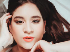 EmaGray - blond female with  big tits webcam at LiveJasmin