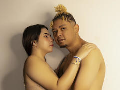 EmmaHarding - couple webcam at LiveJasmin