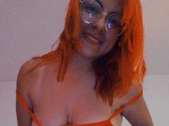 EmmaLuna - female webcam at xLoveCam