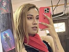 EmmaLym - blond shemale webcam at xLoveCam