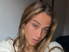 EmmaLym - blond shemale webcam at xLoveCam