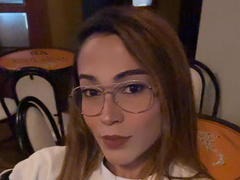 EmmaLym - blond shemale webcam at xLoveCam