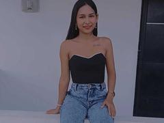 EmmaMae from xLoveCam