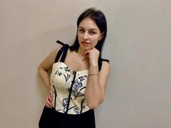 EmmaNoa - female with brown hair and  big tits webcam at xLoveCam