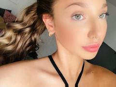 EmmaPassionate - blond female webcam at xLoveCam