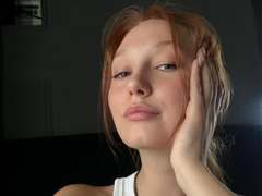 EmmaRedFoxy - female with red hair and  small tits webcam at xLoveCam
