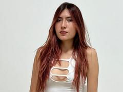 EmmaRouxx - female with  big tits webcam at xLoveCam