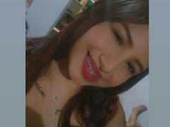 EmmaSeduissante - female with black hair and  big tits webcam at xLoveCam