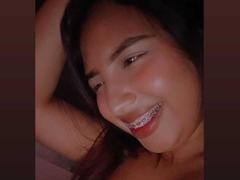 EmmaSeduissante - female with black hair and  big tits webcam at xLoveCam