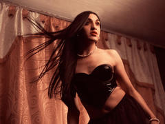 EmmaWalton - shemale with black hair webcam at xLoveCam