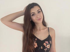 Emma-xx-hot - female webcam at xLoveCam