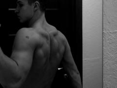 Emmannuel69 from xLoveCam