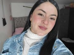 EmmieX - female with black hair webcam at xLoveCam
