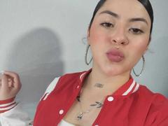 EmmieX - female with black hair webcam at xLoveCam