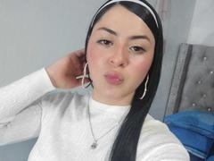 EmmieX - female with black hair webcam at xLoveCam