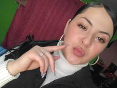EmmieX - female with black hair webcam at xLoveCam