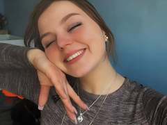 EmmyKatze-hot - female webcam at xLoveCam