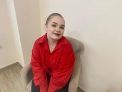 EmmyWatsent from LiveJasmin