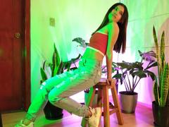 EmyCarther - female with brown hair webcam at xLoveCam