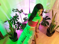 EmyCarther - female with brown hair webcam at xLoveCam
