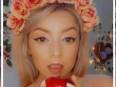 EmyliRosse - blond female webcam at xLoveCam
