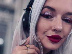 EnaMore - blond female with  big tits webcam at xLoveCam