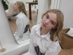 EnchantingEyes - female webcam at xLoveCam