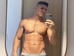 ErickSommer - male webcam at xLoveCam