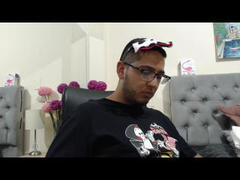 EricoJones from xLoveCam
