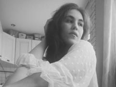 ErikaGloss - female with black hair webcam at xLoveCam