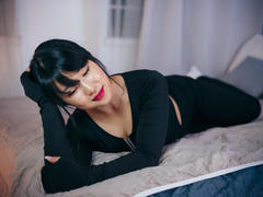 ErikaCoy - female with black hair webcam at LiveJasmin