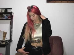 ErikaValeska - blond female webcam at xLoveCam