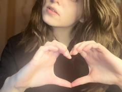 ErnieBett - female with brown hair and  small tits webcam at xLoveCam